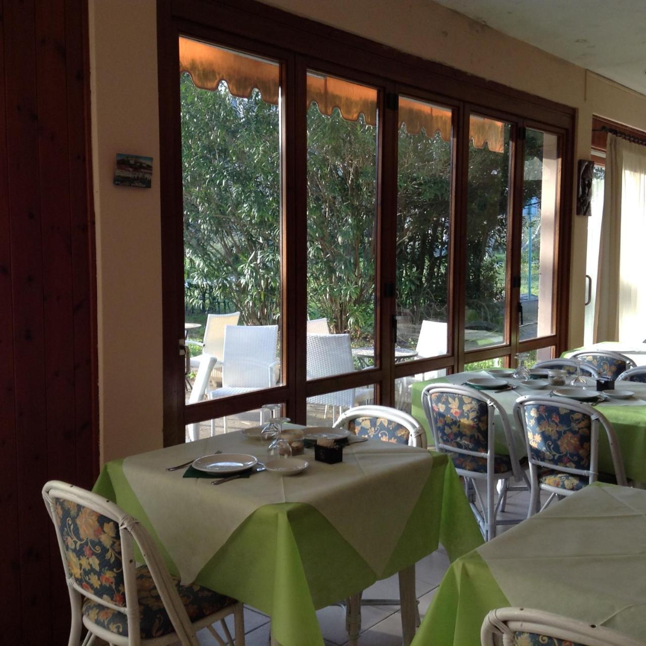 Hotel Villa Cristina ISOLA D'ELBA Exterior photo
